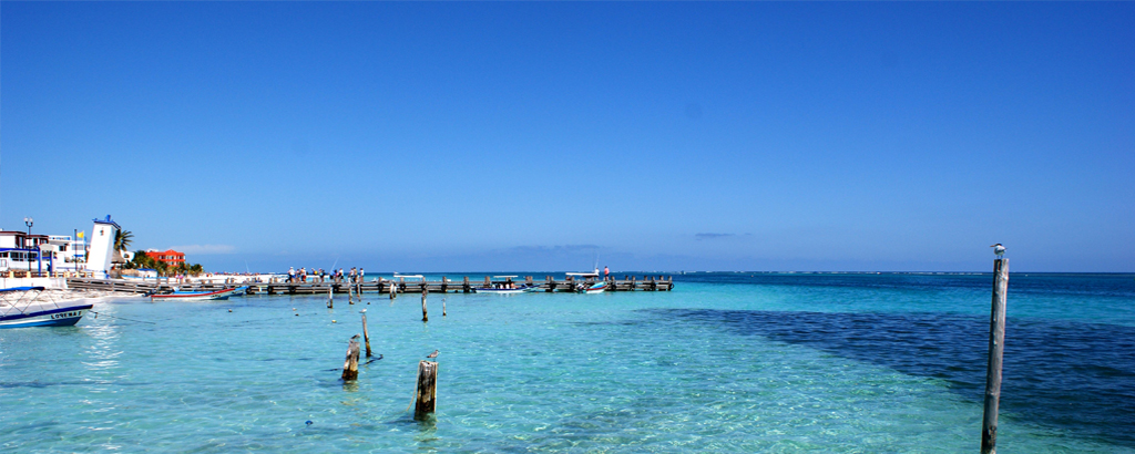 puerto morelos beach in playa del carmen